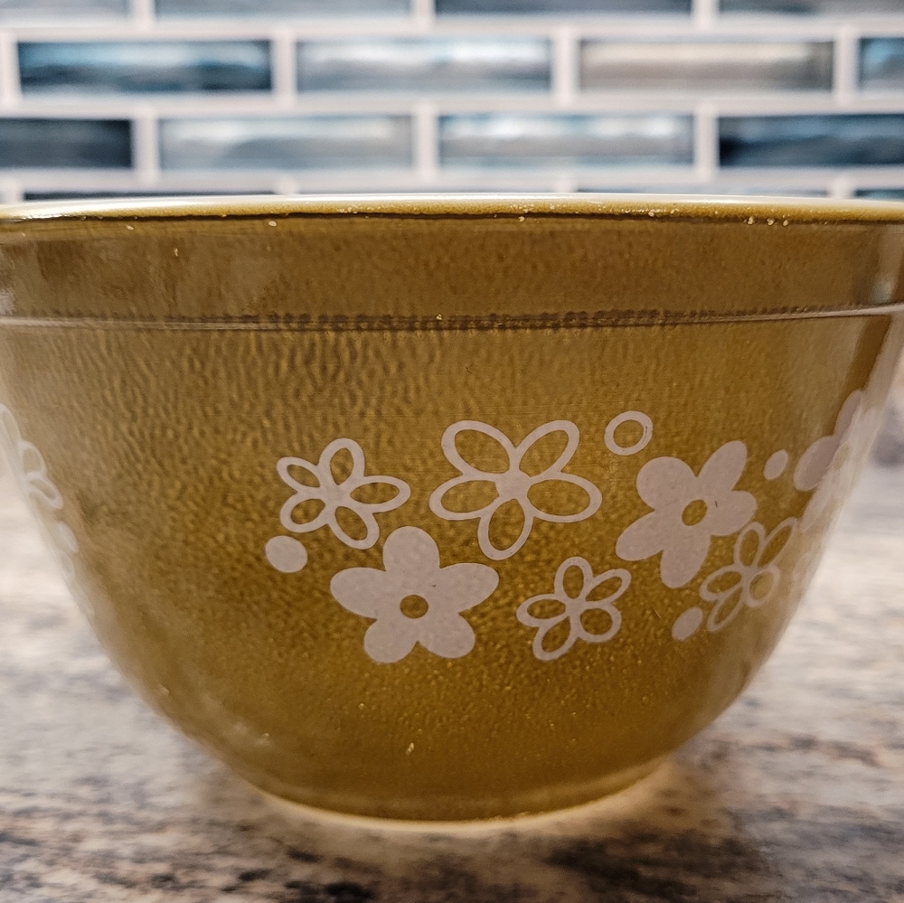 Vintage Pyrex #401 Spring Blossom Green Crazy Daisy Nesting Mixing Bowl 750 ml